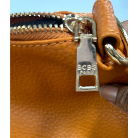 BCBG Paris Hobo Purse Bag Pebble Polyurethane Leather Orange - Picture 12 of 13